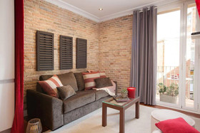 Enjoybcn Gaudi Apartments