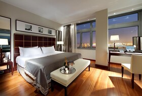 Eurostars Grand Marina Hotel