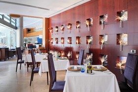 Eurostars Grand Marina Hotel