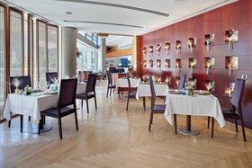 Eurostars Grand Marina Hotel