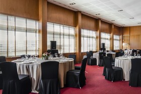 Eurostars Grand Marina Hotel