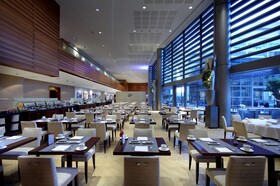 Eurostars Grand Marina Hotel