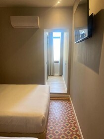 Fontanella by BCN URBAN ROOMS