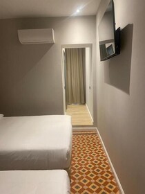 Fontanella by BCN URBAN ROOMS