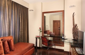 Gran Derby Suite Hotel