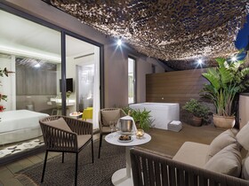 H10 Urquinaona Plaza