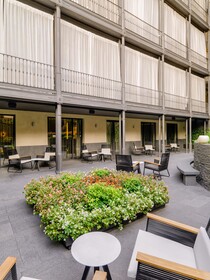 H10 Urquinaona Plaza