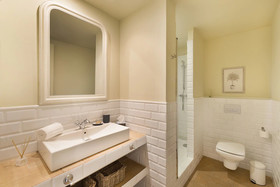 Habitat Apartments Alaia