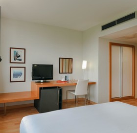 Hotel Catalonia Barcelona Beach