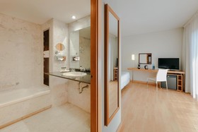 Hotel Catalonia Barcelona Beach
