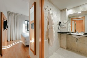 Hotel Catalonia Barcelona Beach