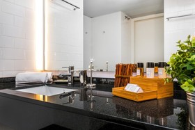 Urban District Apartments - Rambla Suites & Pool