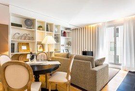 Urban District Apartments - Rambla Suites & Pool
