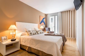 Urban District Apartments - Rambla Suites & Pool