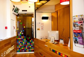 Hostal Athenas Sant Adria de Besos