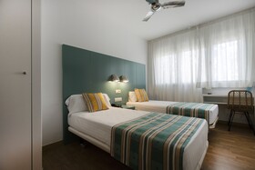 Hostal BCN Port