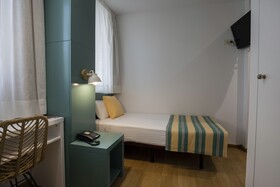 Hostal BCN Port