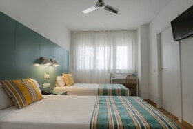 Hostal BCN Port