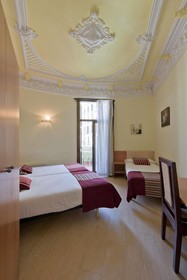 Hostal Central Barcelona