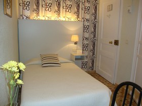 Hostal Fontanella