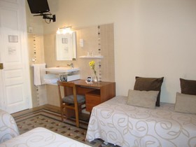Hostal Fontanella