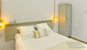 Hostal Girona