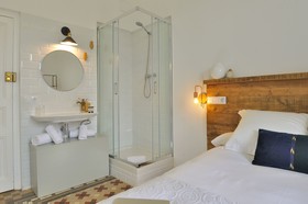 Hostal Girona