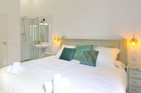 Hostal Girona