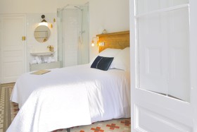 Hostal Girona