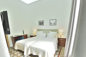 Hostal Girona
