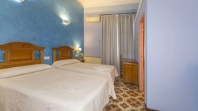 Hostal Girona