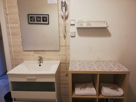 Hostal River