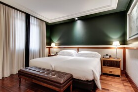 Hotel 1898