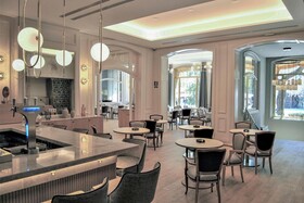 Lamaro Hotel