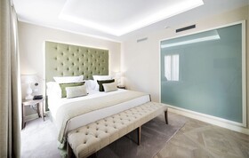 Lamaro Hotel