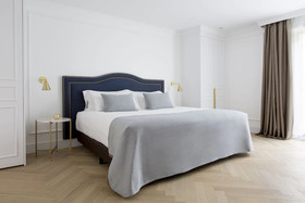 Hotel Midmost