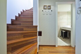 Inside Barcelona Apartments Mercat