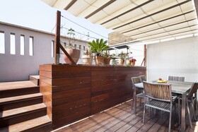 Inside Barcelona Apartments Mercat