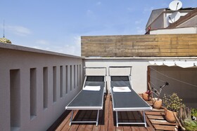Inside Barcelona Apartments Mercat