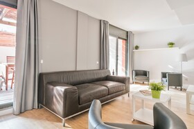 Inside Barcelona Apartments Princep