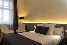 Izara Plaza Catalunya