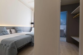Izara Plaza Catalunya