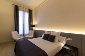 Izara Plaza Catalunya