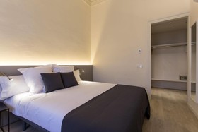 Izara Plaza Catalunya