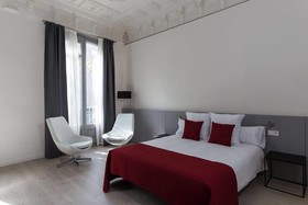 Izara Plaza Catalunya