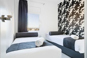 Mar Apartments