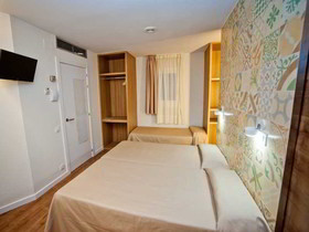 Mare Nostrum Hostal