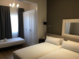 Mesón Castilla Atiram Hotel