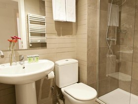 MH Apartments Liceo