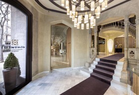 Monument Hotel